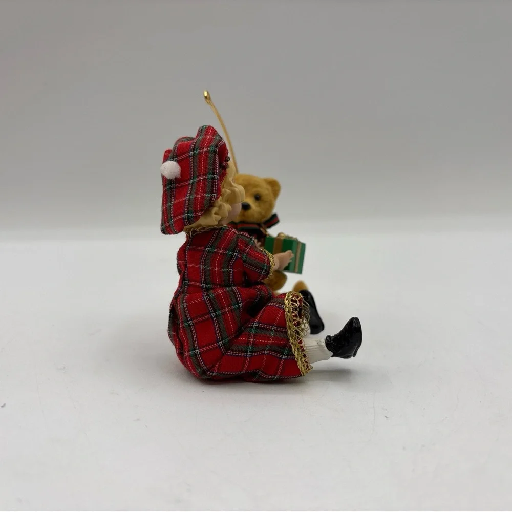 Hallmark Keepsake Ornament Dated 1994 Vintage Lucinda & Teddy Special‎ Edition